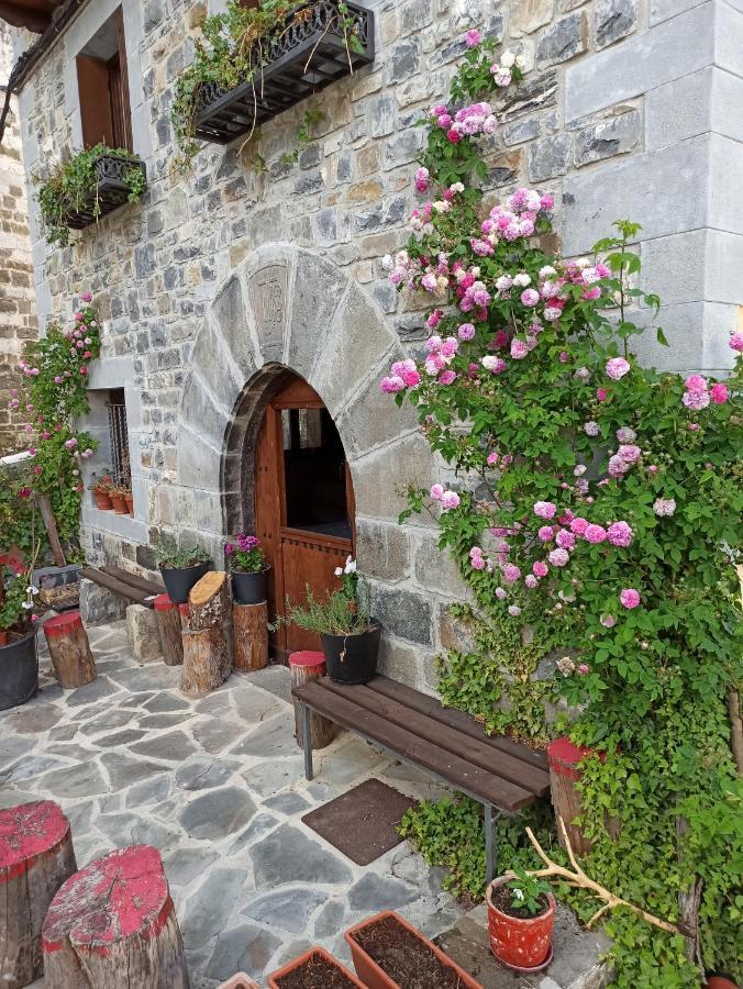Casa Rural Elurkoia Исаба Экстерьер фото